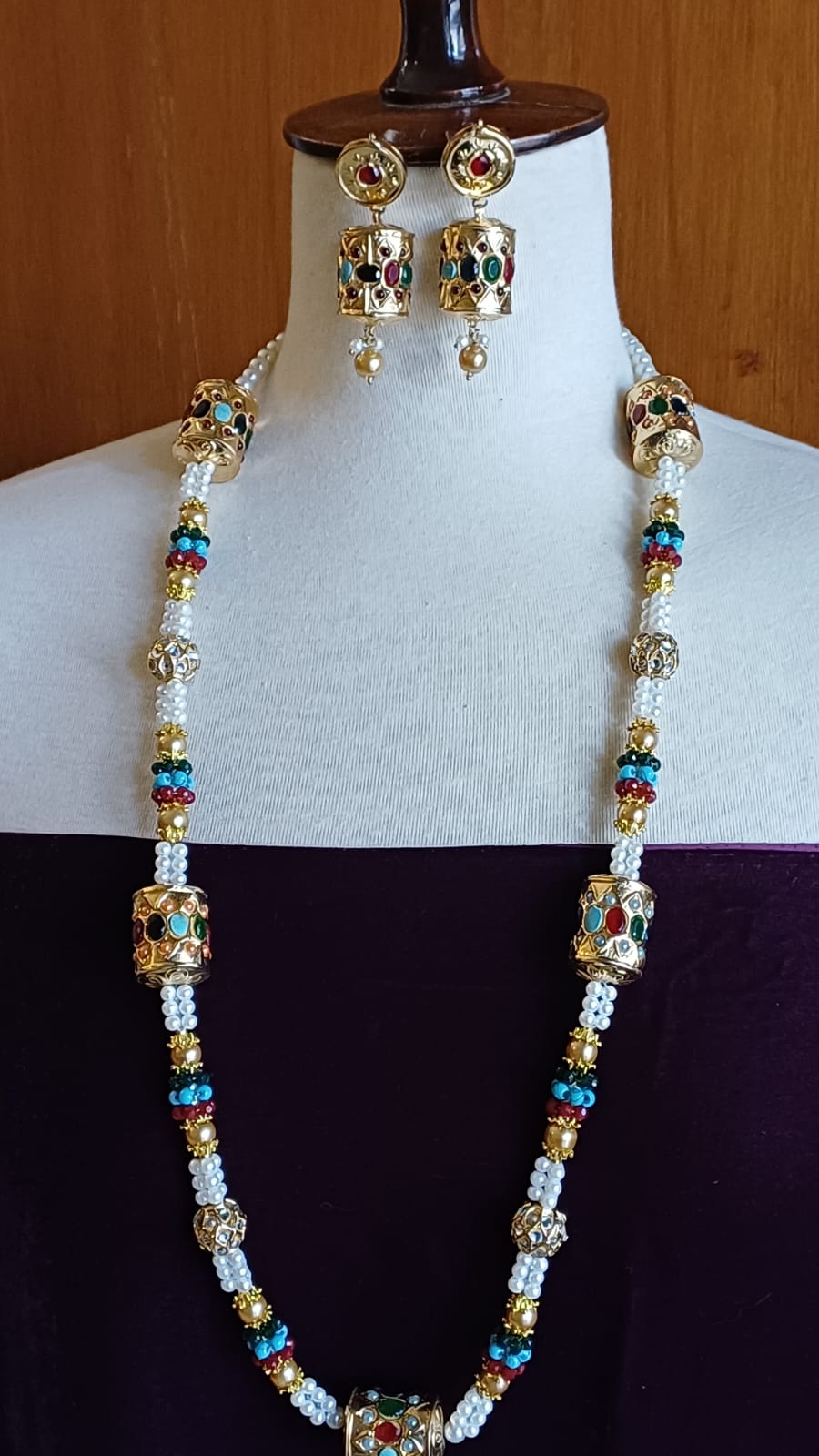 dolki mala and earrings 