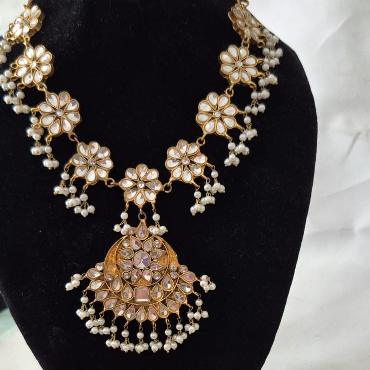 Chandni Necklace